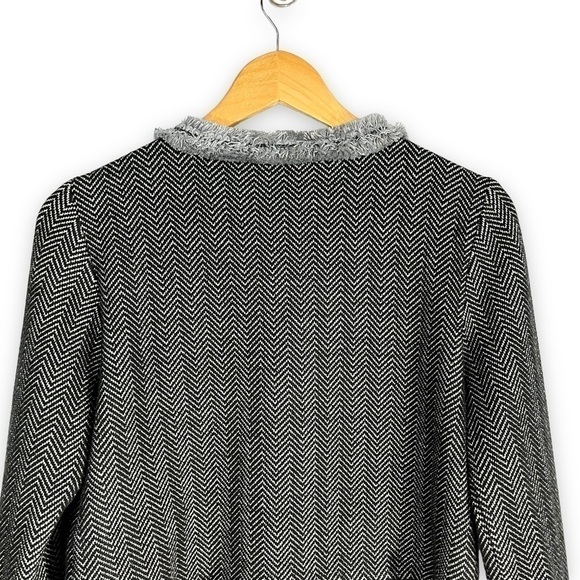 Emme Marella Herringbone Tweed Cropped Jacket w/ Fringe Trim, Black/Grey, Size M - Picture 10 of 11
